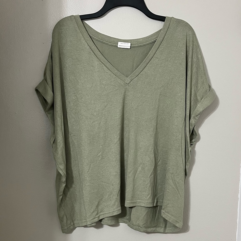 Mod Ref (NWOT) Green Top
